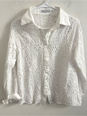 Women's Lace Eyelet Blouse Floral Button Up White Feminine Romantic Small Beach